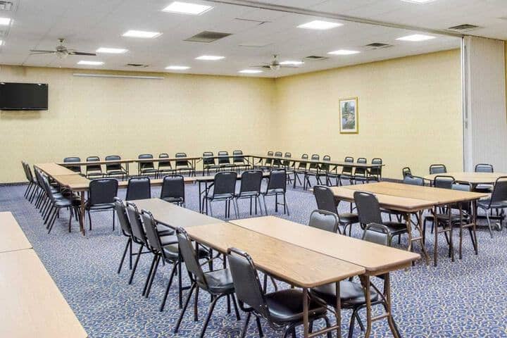 Meeting facility